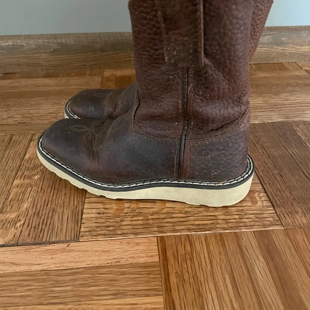 GUC Smoky Brown Leather toddler Boots with Cream Soles